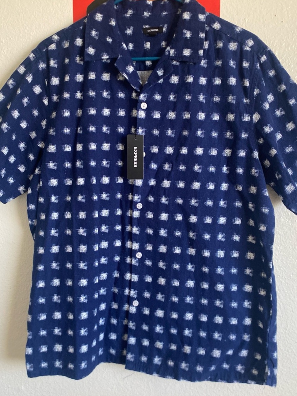 Express Men’s Button Down Shirt Small Casual Navy White Short Sleeve Logo NWT